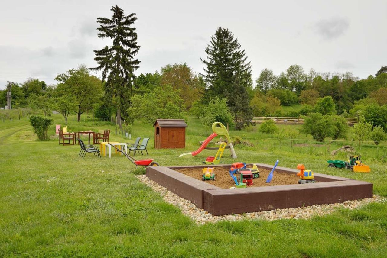 Penzion Mala Farma Nemojany Экстерьер фото